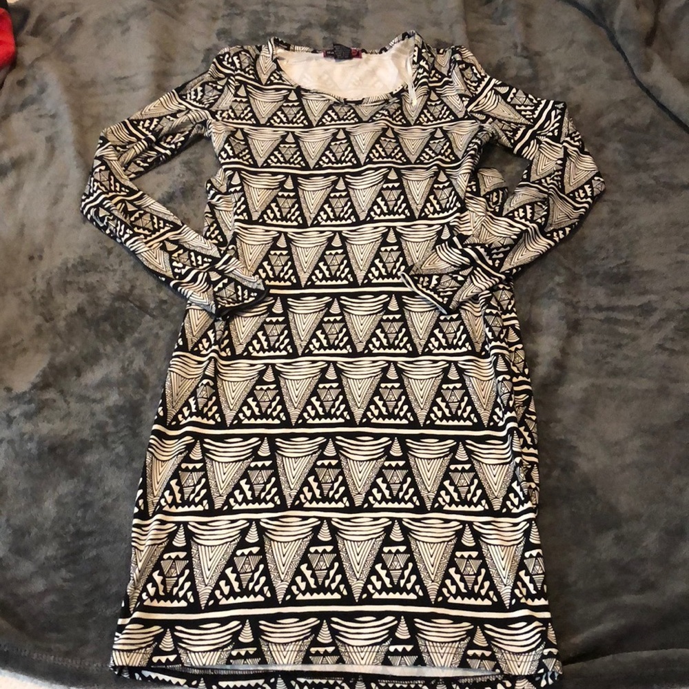 Open back long sleeve dress